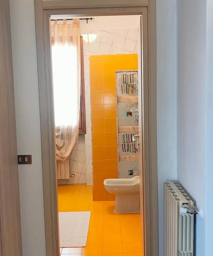 몬테무를로 Casa Mario Casa D'Ospite 아파트 0*,  이탈리아